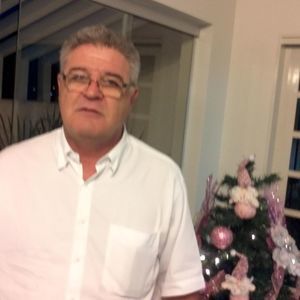 Meet your Posher, Estevam